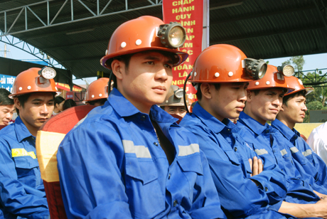 Đào tạo chứng chỉ an toàn lao động cho cán bộ công nhân viên trong đơn vị
