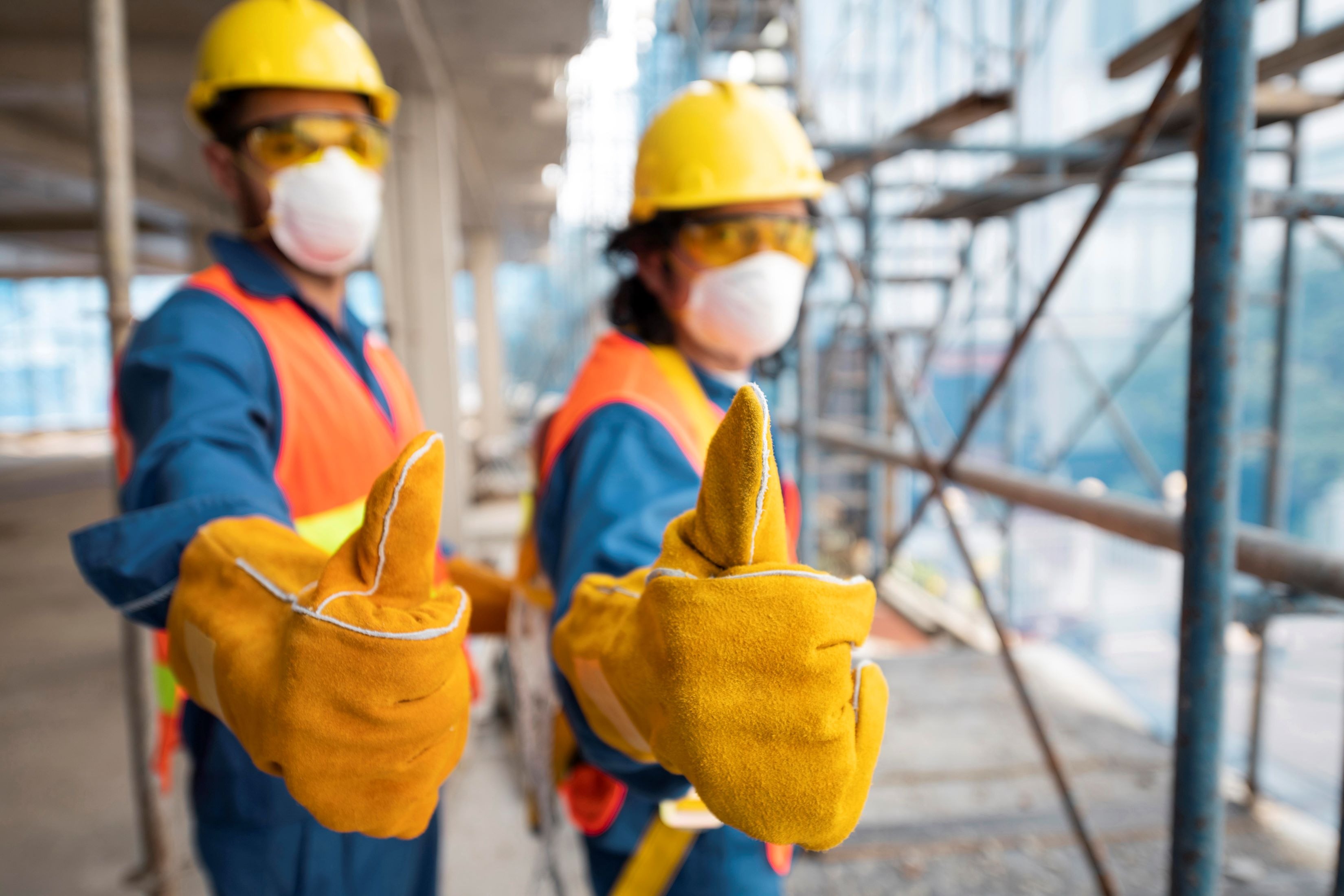 Gợi ý một số khẩu hiệu ấn tượng thường gặp ở nhà máy, công trường, xí nghiệp,...