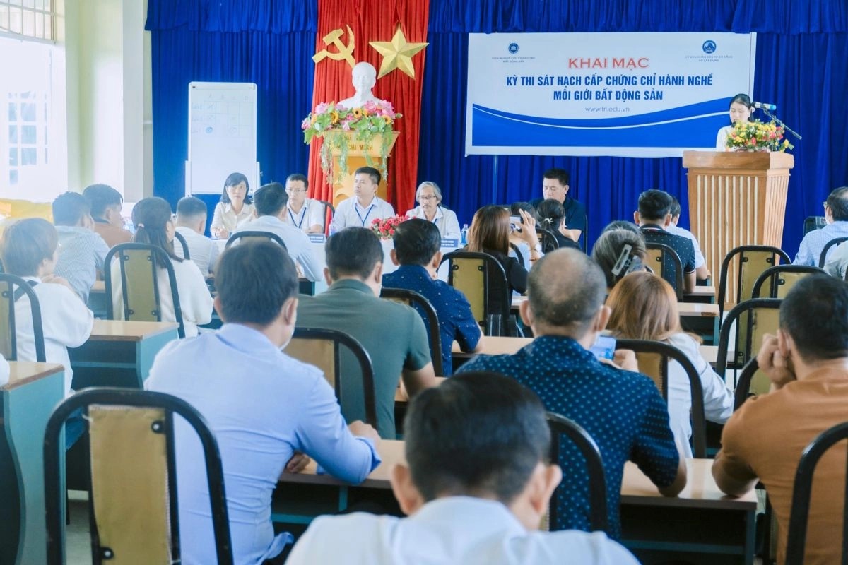 Quy trình tham gia thi Chứng chỉ hành nghề môi giới bất động sản