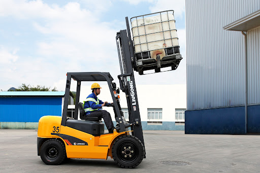 Hướng dẫn vận hành an toàn xe nâng