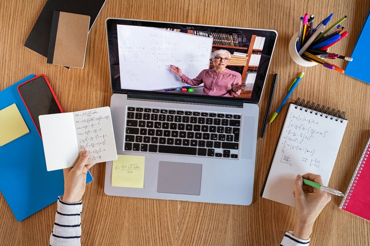 Tại sao nên tham gia lớp học chứng chỉ kế toán trưởng online?
