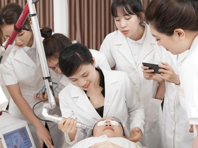 Khám phá lớp chăm sóc da thẩm mỹ dành cho người mới bắt đầu