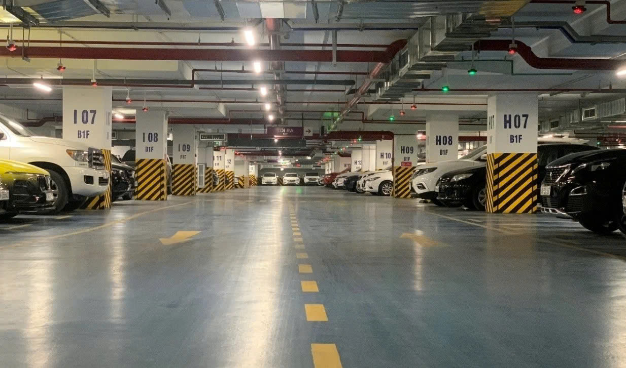 Ban quản trị được quản lý và sử dụng nguồn thu từ phí giữ xe như thế nào?